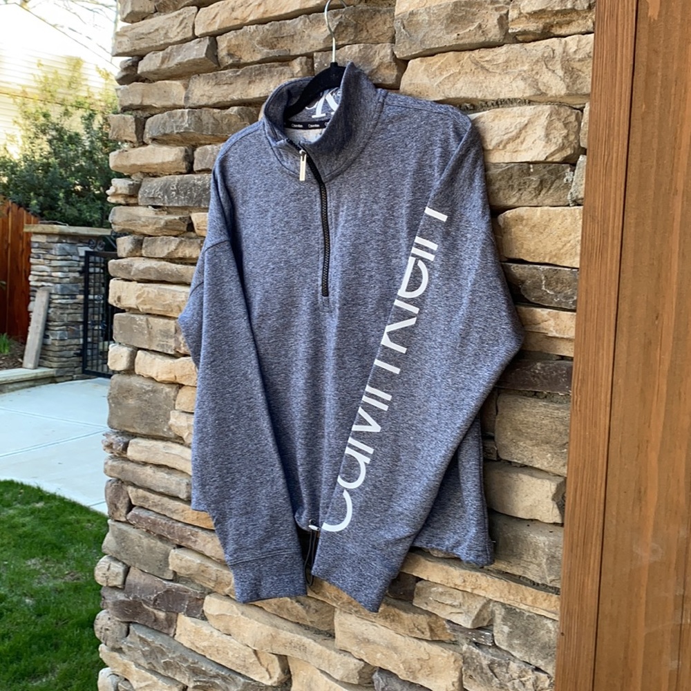 πNWTπ (S,M,XL) Calvin Klein Cropped Sweatshirt - Picture 2 of 7